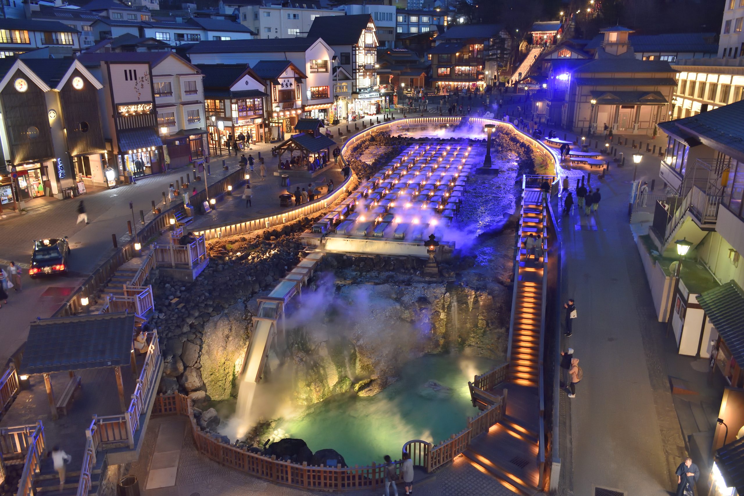 Kusatsu Onsen - Kusatsu Onsen Guide : The Legendary Hot Spring Town of Japan