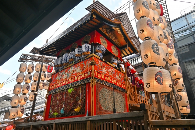 Lantern-lit festival float on display during Kyoto’s Gion Matsuri, capturing the traditional spirit of Kyoto’s Historic Heart